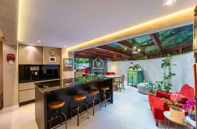 Apartamento Garden Alto Padrão com 4 dormitórios (2 suítes). São 205,75m² privativos por R$ 2.290.000 no bairro São Lourenço em Curitiba/PR