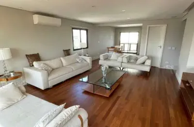 Apartamento com 3 quartos para alugar na Mooca, São Paulo 