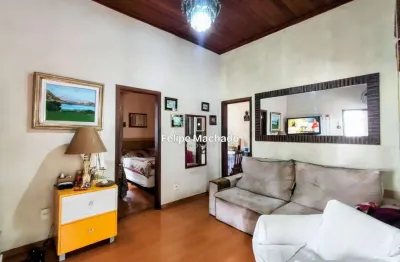Casarão antigo no coração do méier - localização e potencial incrível