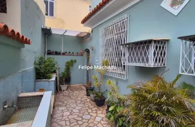 Casa com terraço no coração da penha — espaço, localização e preço que você não vê todo dia!