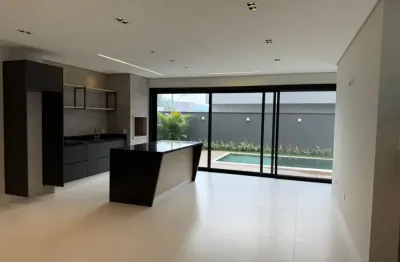 Linda casa a venda no residencial bella citta fazenda rodeio em mogi das cruzes