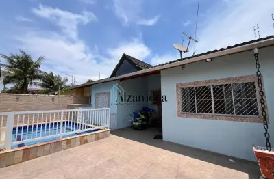Oportunidade! 3 dormitórios, piscina e próximo a praia!