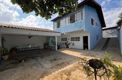 Sobrado a venda, excelente localização em itanhaém.