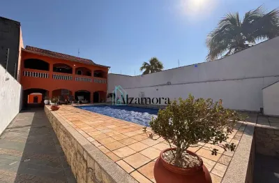 Casa com 4 suítes  a venda em itanhaém, com vista para o mar.