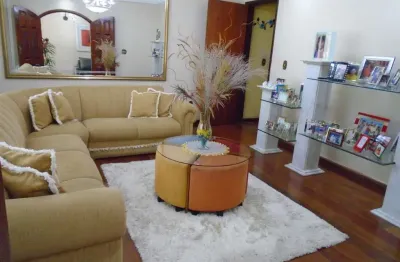 Casa Duplex para Venda em São Gonçalo, Centro, 3 dormitórios, 1 suíte, 4 banheiros, 3 vagas