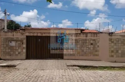 Casa com 3 quartos à venda na professor hermógenes medeiros, 3285, candelária, natal por r$ 655.000