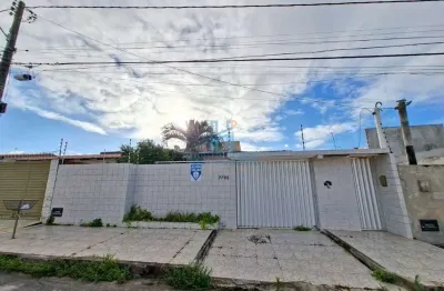 Casa com 3 quartos para alugar na rua das nogueiras, 7798, pitimbu, natal por r$ 1.900