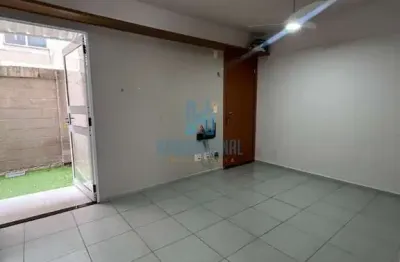 Apartamento com 2 quartos à venda na Avenida dos Caiapós, 355, Pitimbu, Natal por R$ 250.000