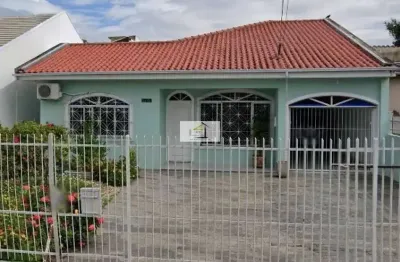 Casa ampla e bem localizada no jardim cidade de florianópolis!