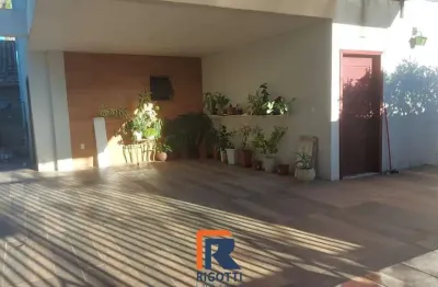 Casa 3 quartos + casa de hóspedes em condomínio no urbanova