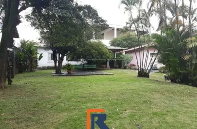 Casa térrea com 900m de terreno no jardim esplanada