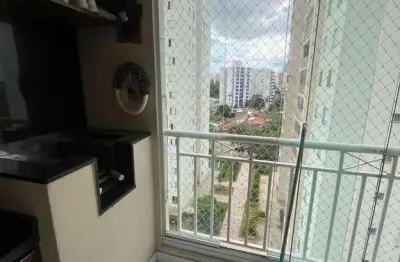 Apartamento 2 quartos, varanda gourmet em Condomínio Clube