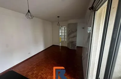 Apartamento 2 quartos, sacada, elevador ao lado do Shopping Oriente