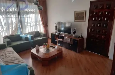 Casa com 2 quartos à venda na Rua Conde Vicente de Azevedo, Vila Monumento, São Paulo