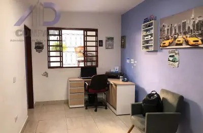 Casa com 2 quartos à venda na Travessa Martiniano Bonorino, Vila Liviero, São Paulo