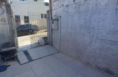 Casa comercial para alugar na Rua Coronel Laércio de Oliveira, Vila Liviero, São Paulo