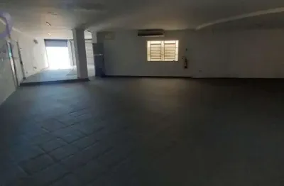 Casa comercial para alugar na Avenida Itaboraí, Bosque da Saúde, São Paulo