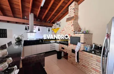 Casa em Condomínio para Venda em Cuiabá, Recanto dos Pássaros, 3 dormitórios, 1 suíte, 3 banheiros, 3 vagas