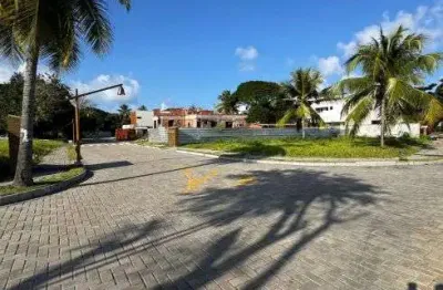 Terreno em condomínio fechado à venda na Rua Guaricema, Guarajuba, Camaçari