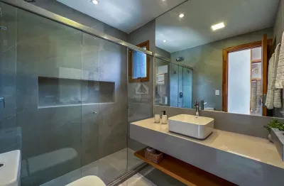 Mansão pe na areia no alphaville guarajuba - verdadeira obra de arte