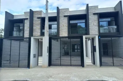 Sobrado à venda no bairro bom retiro - joinville/sc