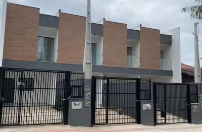 Casa com 3 quartos à venda na Rua Arco-Íris, 25, Iririú, Joinville