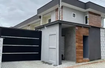 Sobrado à venda no bairro bom retiro - joinville/sc