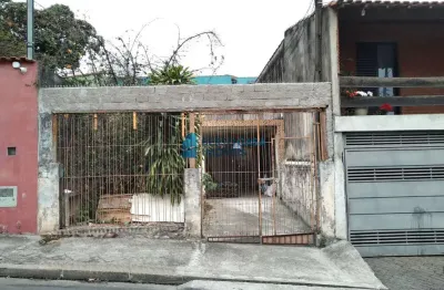 Terreno à venda na Rua Castelo do Piauí, Itaquera, São Paulo