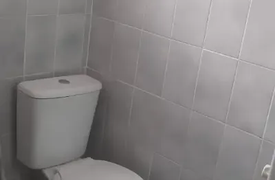 Casa com 3 quartos para alugar na Rua Manoel Vaz, 358, Vila Alzira, Santo André