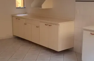 Casa com 3 quartos para alugar na Rua Caraíbas, 234, Vila Guarani, Santo André