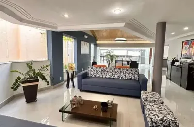 Casa com 4 quartos à venda no morada da colina, uberlândia  por r$ 2.000.000