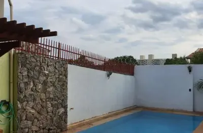 Casa com 3 quartos à venda no daniel fonseca, uberlândia  por r$ 750.000