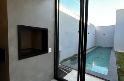 Casa com 3 quartos à venda no grand ville, uberlândia  por r$ 1.300.000