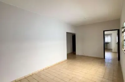 Casa com 3 quartos à venda no santa mônica, uberlândia  por r$ 550.000