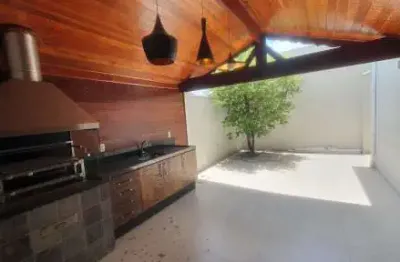 Casa com 3 dormitórios à venda, 243 m² por R$ 1.600.000,00 - Engordadouro - Jundiaí/SP