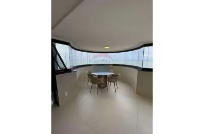 Apartamento Luxuoso recém reformado - Vista Mar definitiva