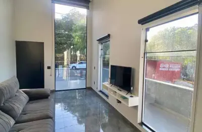 Casa com acabamento diferenciado - condomínio reserva do vale