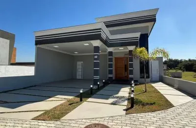 Casa com acabamento impecável - condomínio reserva do vale
