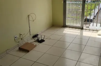Alugo excelente apartamento 2 quartos sendo 1 suíte 55m2 parque verde