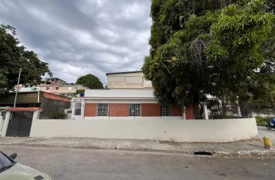 D25-neves-são gonçalo,casa reformada d esquina,3qts,garagem,quintal.bom local,aceita financ.bancário