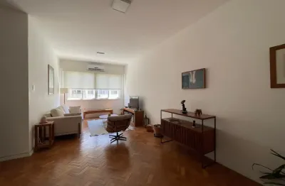 Copacabana-RJ-R.Francisco Sá,Lindo Apto 110m²,3qts/2sts,Sala ampla,Próximo Praia,Ótima local