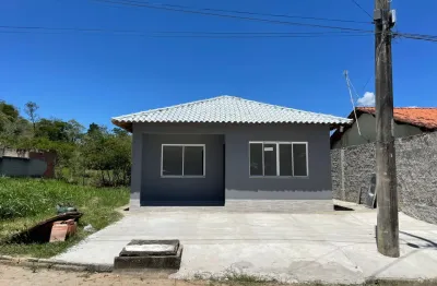 D27-Itaboraí-Caluge-Linda Casa Condomínio 2qts/ste,Gar,Quintal,Piscina,Salão festa,Play,Ac.Fin.Banco