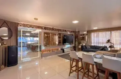 Apartamento com 3 quartos para alugar na avenida icaraí, 95, cristal, porto alegre por r$ 8.500