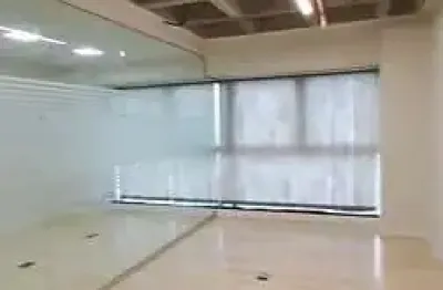 Sala comercial para alugar na Avenida Praia de Belas, 1212, Praia de Belas, Porto Alegre por R$ 5.300