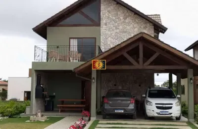 Casa de condomínio, porteira fechada, para vender com 05 quartos 02 suítes em bananeiras