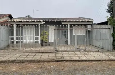 Excelente casa ! 03 dormitórios com suíte ! piscina ! boa localização !