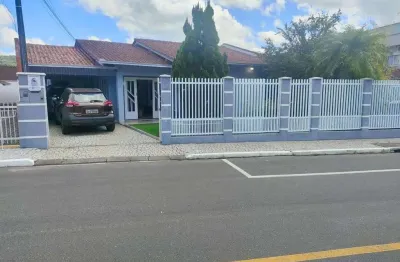 Casa com 3 quartos à venda no Iririú, Joinville 