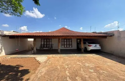 Casa com 2 quartos à venda na Rua Panambi Vera, Jardim Tijuca, Campo Grande