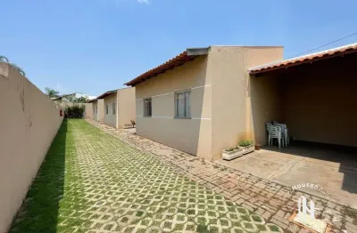 Casa em condomínio fechado com 2 quartos para alugar na Rua Caiuás, Santo Antônio, Campo Grande