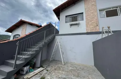 Casa com 2 dormitórios para alugar por R$ 1.800,00/mês - Lavapés - Mairiporã/SP